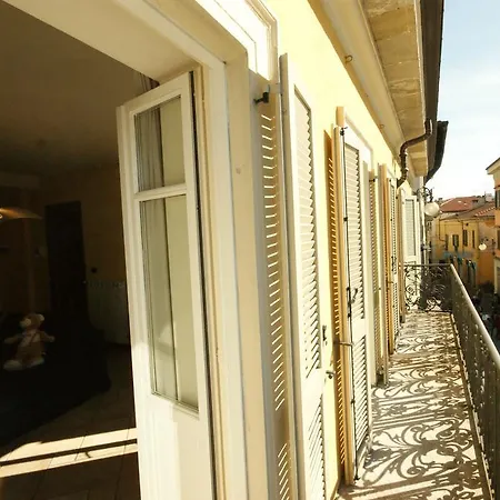 Апартаменты Piazza Pedroni Вербания