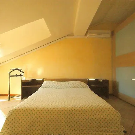 Piazza Pedroni Апартаменты